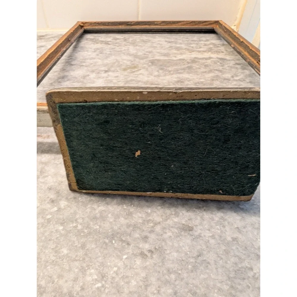 Vintage Wood Footed 8X10 Tabletop Picture Photo Frame